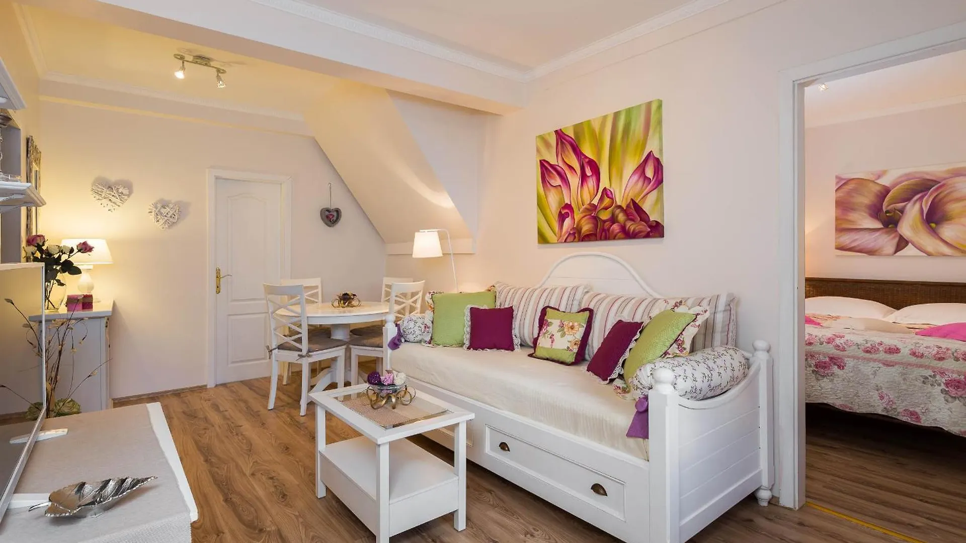 Apartments Suzy Split